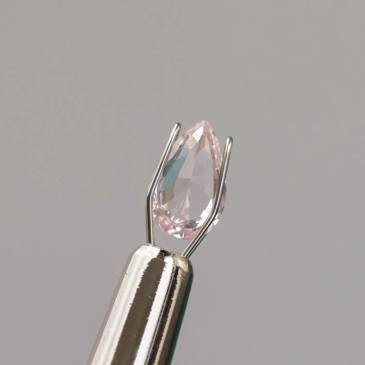 1.03CT PEAR MADAGASCAR SAPPHIRE, BABY PINK, 8X5X3.26MM, UNHEATED