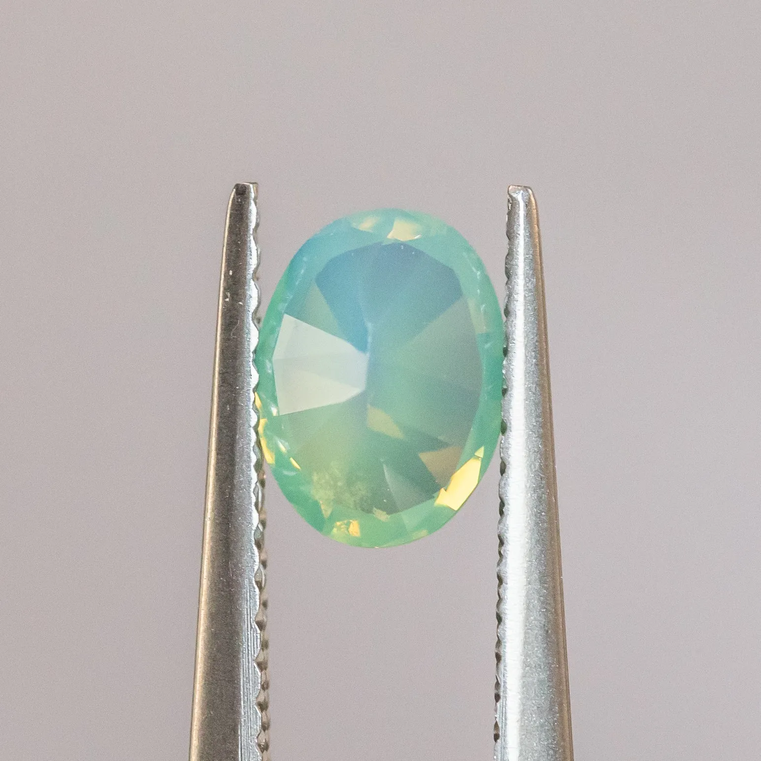 1.18CT OVAL GOMBE SAPPHIRE, OPALESCENT SEAFOAM GREEN, 7.17X5.32X3.80MM, UNHEATED