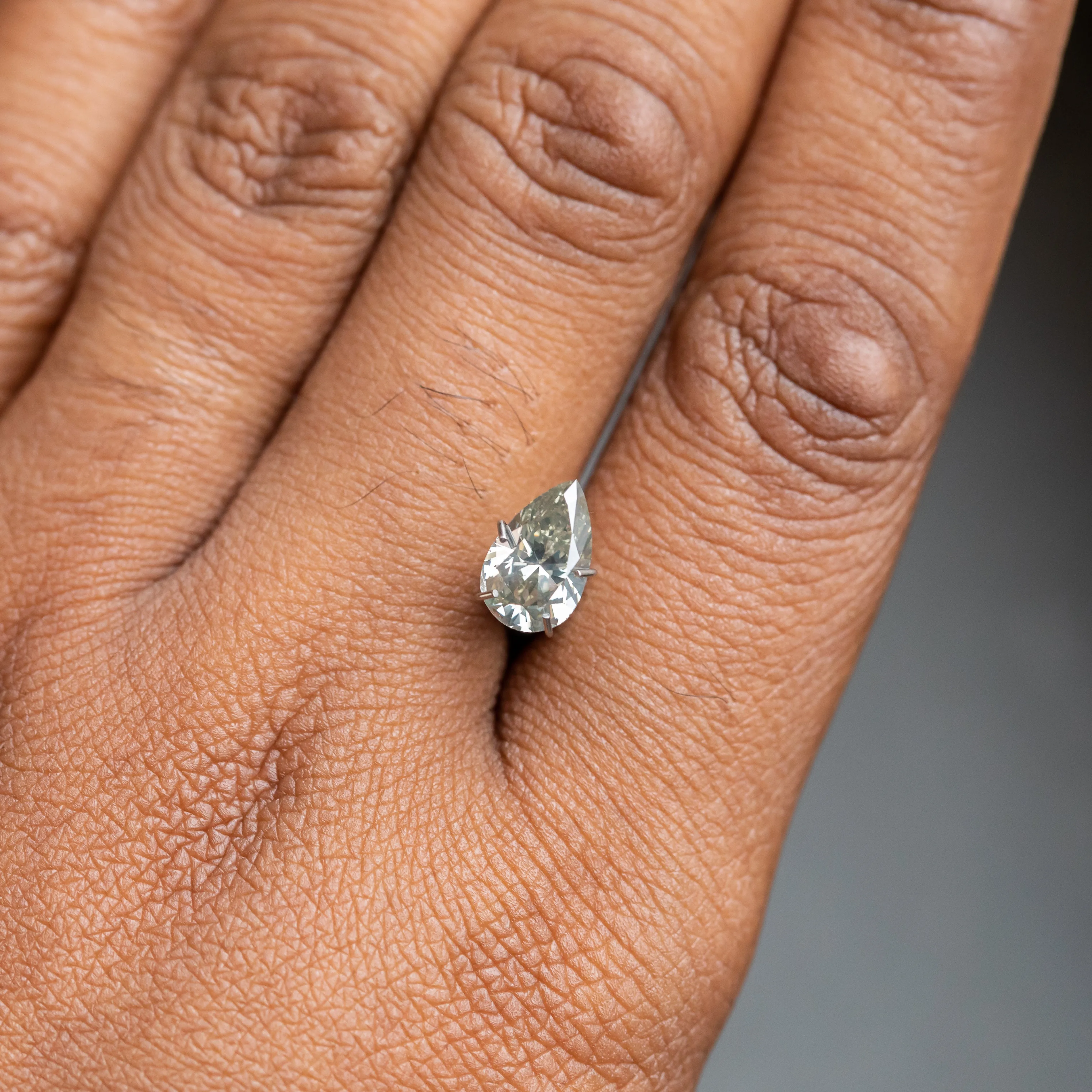 1.50CT PEAR GREY DIAMOND, 9.43X5.96X4.01MM