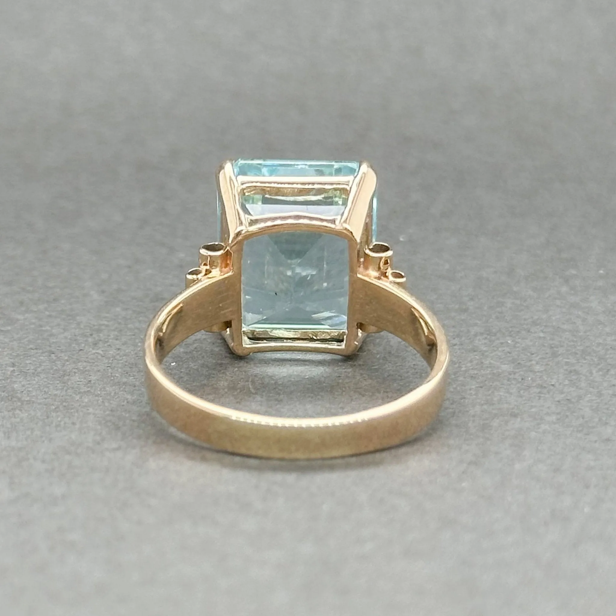 Estate 14K R Gold 8.99ct Aquamarine Cocktail Ring