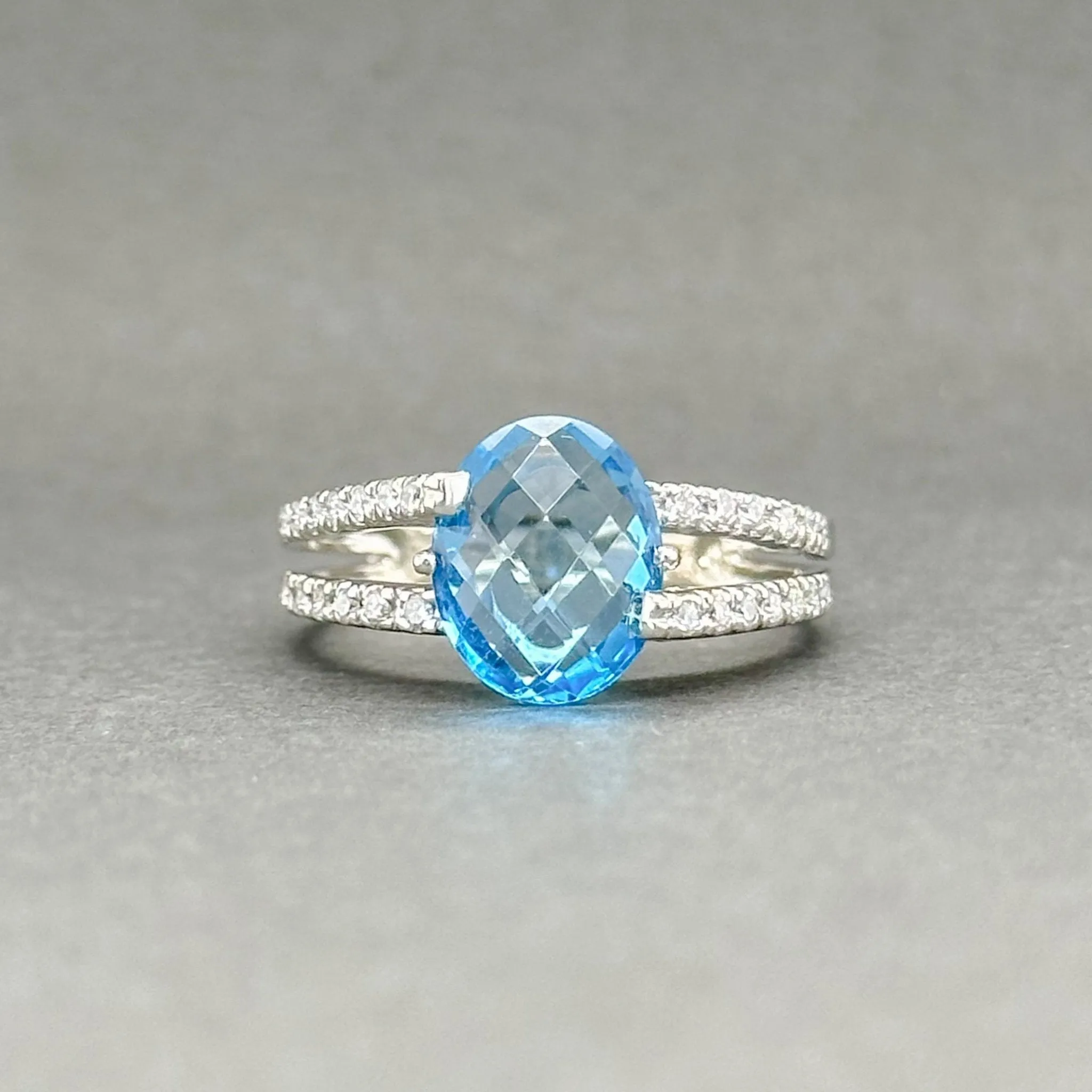 Estate 14K W Gold 2.93ct Blue Topaz & 0.13ctw G-H/SI1-2 Diamond Ring