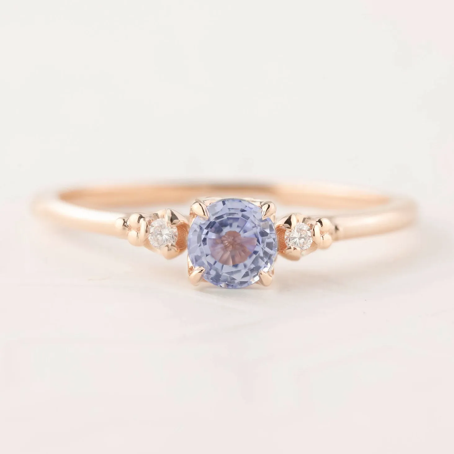 Estel Ring 4.5mm Blue Ceylon Sapphire