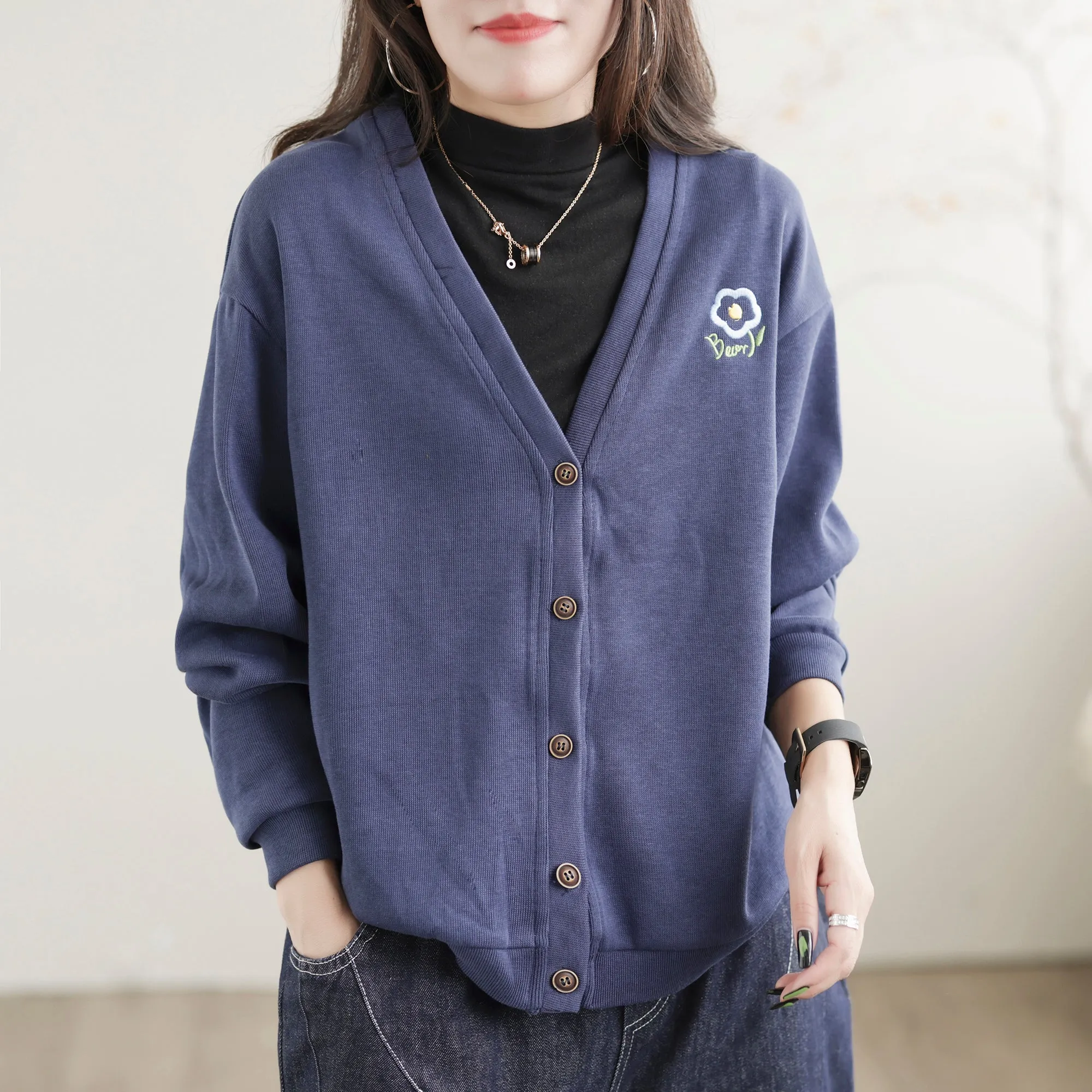 Women Solid Embroidery Loose V-Neck Jacket